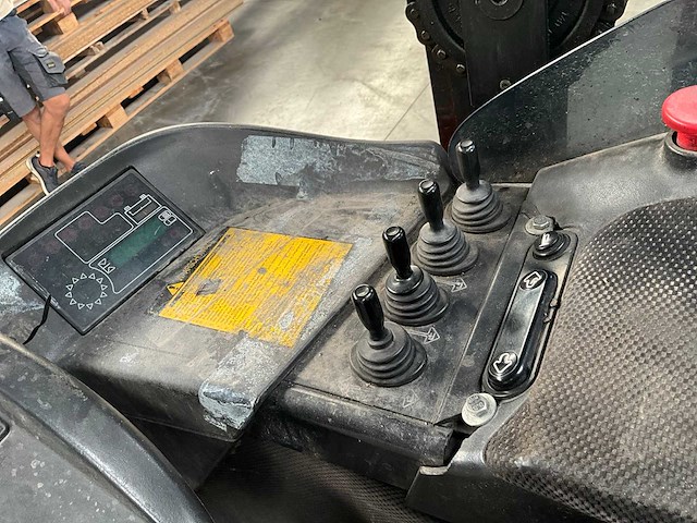 2003 linde r14 reach truck - afbeelding 15 van  16
