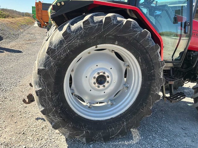 2003 massey-ferguson 6245 4wd landbouwtractor met vermogensregeling - afbeelding 3 van  30