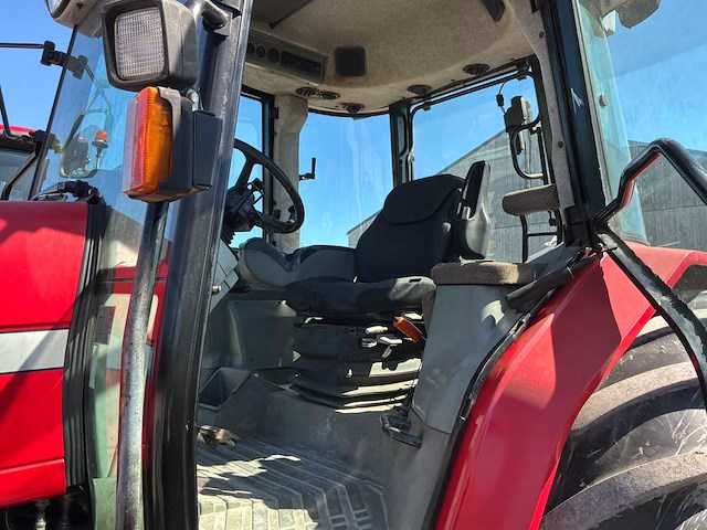 2003 massey-ferguson 6245 4wd landbouwtractor met vermogensregeling - afbeelding 7 van  30