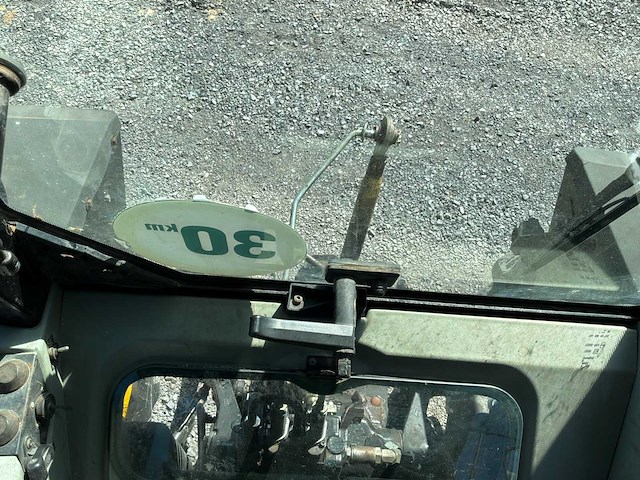 2003 massey-ferguson 6245 4wd landbouwtractor met vermogensregeling - afbeelding 18 van  30