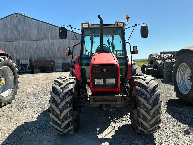 2003 massey-ferguson 6245 4wd landbouwtractor met vermogensregeling - afbeelding 27 van  30