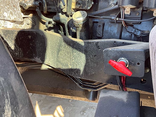 2003 massey ferguson 8240 landbouwtractor - afbeelding 18 van  57