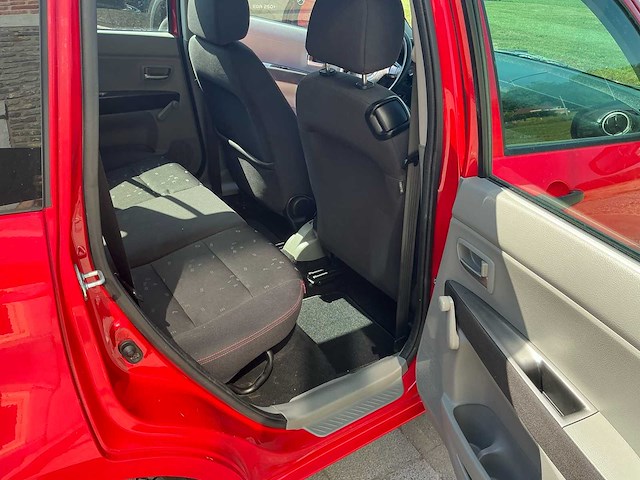 2003 mazda 2 stationwagen break personenauto - afbeelding 13 van  32