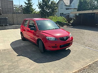 2003 mazda 2 stationwagen break personenauto - afbeelding 31 van  32