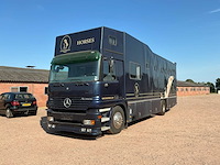 2003 mercedes-benz actros paarden vrachtwagen - afbeelding 1 van  32