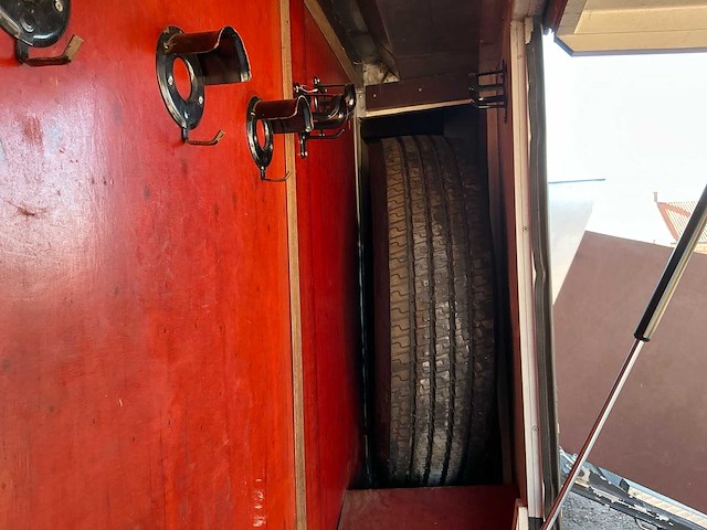 2003 mercedes-benz actros paarden vrachtwagen - afbeelding 25 van  32