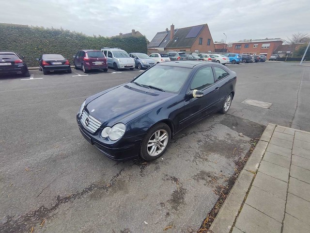 2003 mercedes-benz c220 cdi automaat - afbeelding 1 van  17