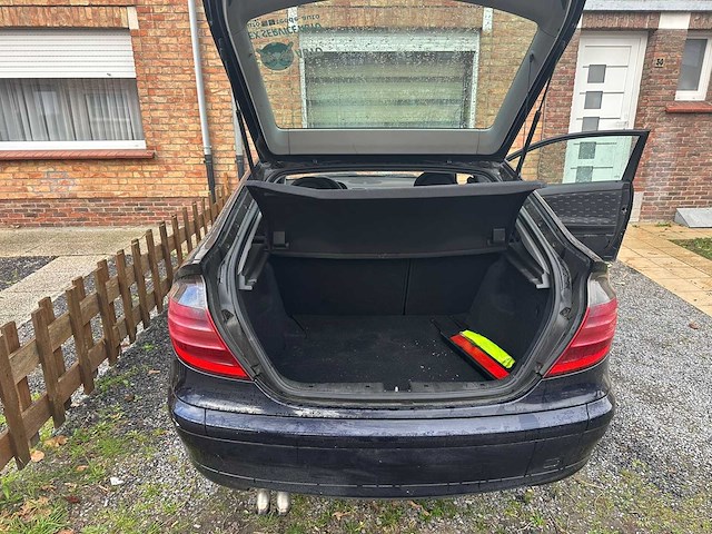 2003 mercedes-benz c220 cdi automaat - afbeelding 3 van  12