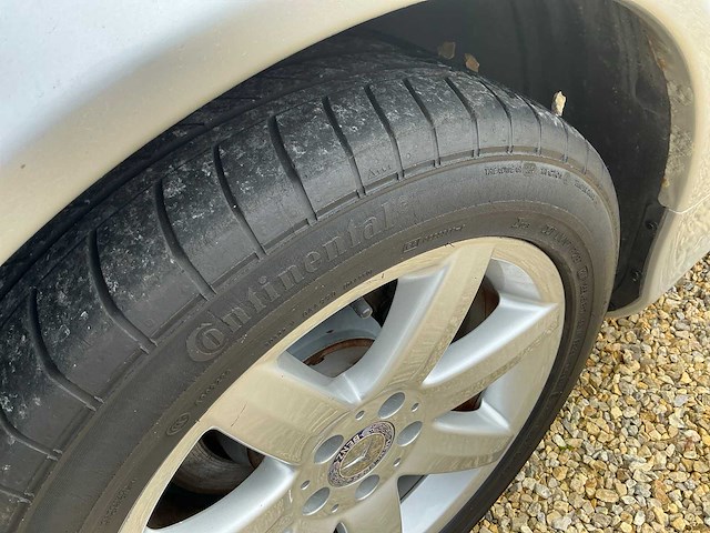 2003 mercedes-benz sl350 roadster personenauto - afbeelding 2 van  49