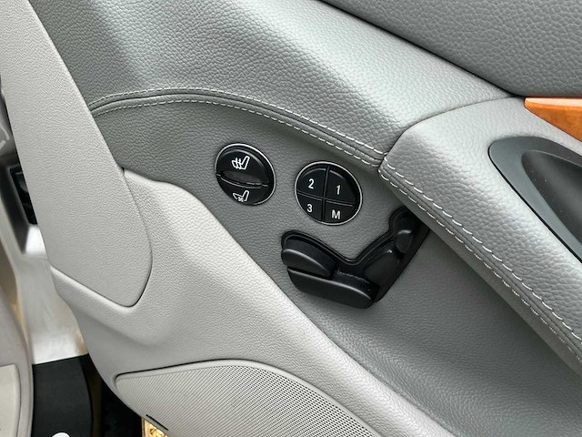 2003 mercedes-benz sl350 roadster personenauto - afbeelding 25 van  49