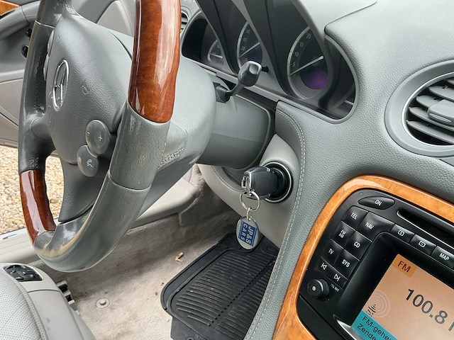 2003 mercedes-benz sl350 roadster personenauto - afbeelding 28 van  55