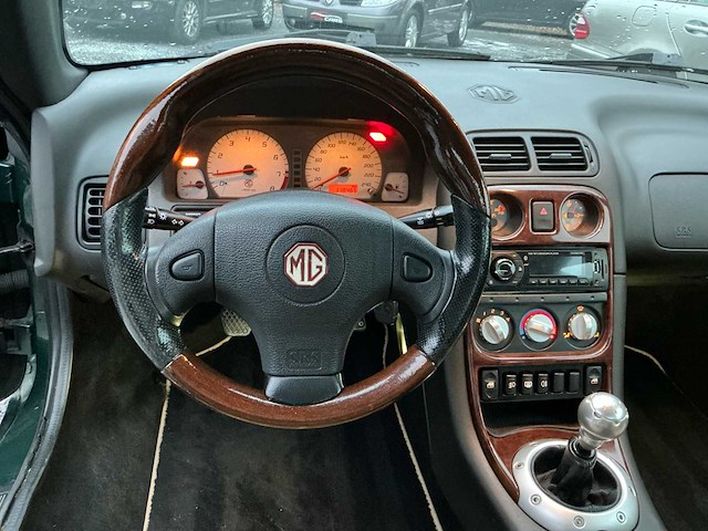 2003 mg tf135 personenauto - afbeelding 7 van  32