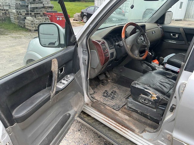 2003 mitsubishi pajero lichte vracht voor onderdelen! - afbeelding 6 van  35