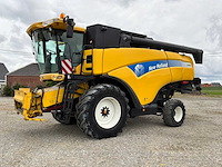 2003 new holland cx820 maaidorser met maaibord en kar - afbeelding 12 van  21