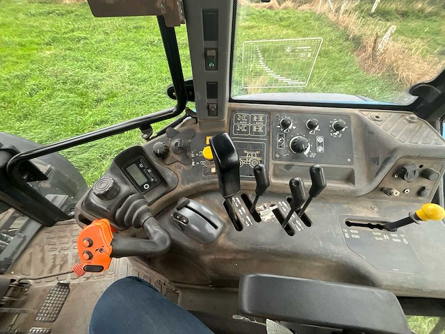 2003 new holland t/m - afbeelding 15 van  40