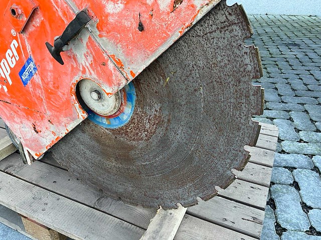 2003 norton clipper cs 7.5 betonzaag - afbeelding 7 van  7