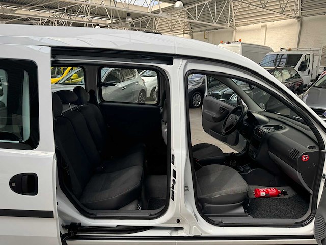 2003 opel combo 115.829km - afbeelding 16 van  27