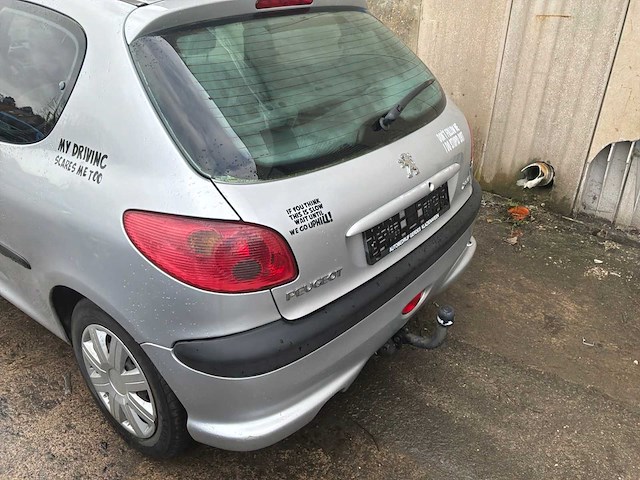 2003 peugeot 206 personenauto - afbeelding 15 van  18