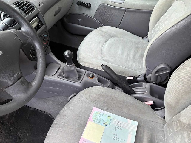2003 peugeot 206 personenauto - afbeelding 10 van  14