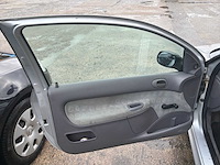2003 peugeot 206 personenauto - afbeelding 8 van  14