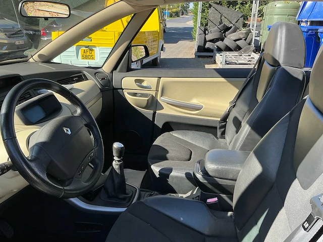 2003 renault avantime personenauto - afbeelding 18 van  30