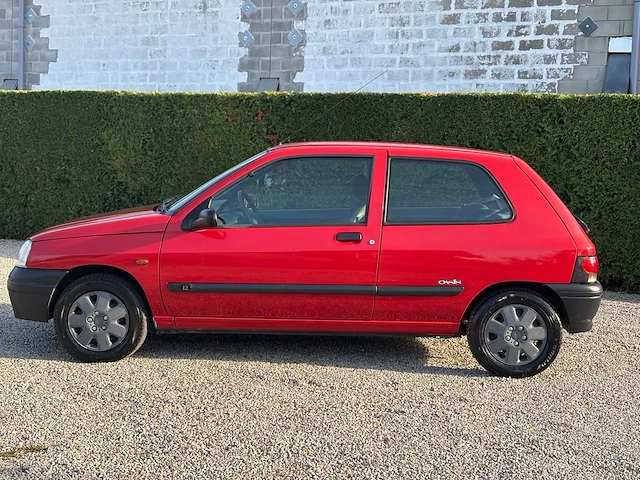 2003 renault clio ii auto 1.2 benzine – 98.000 km – 60 pk - afbeelding 9 van  16