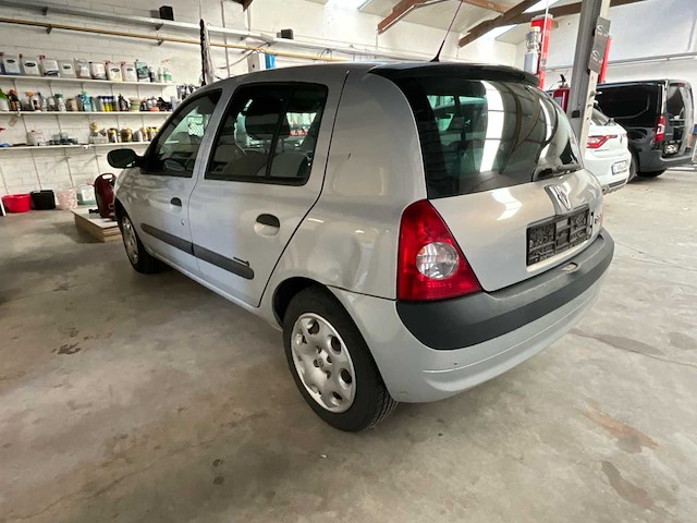 2003 renault clio personenauto - afbeelding 4 van  8