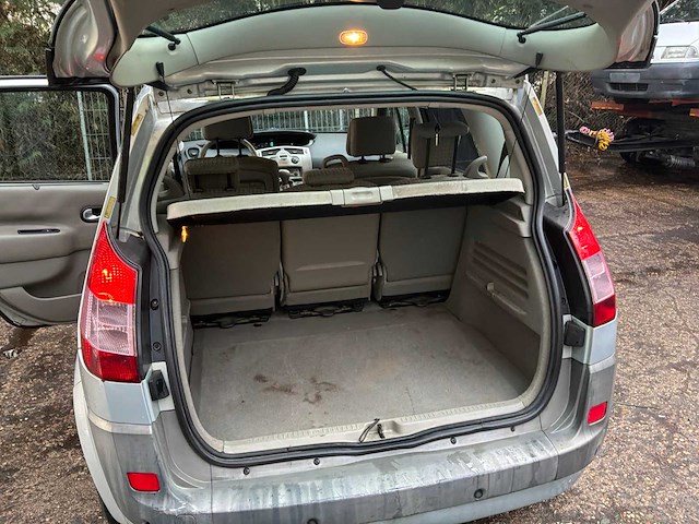 2003 renault megane personenauto - afbeelding 13 van  16