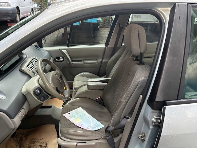 2003 renault megane personenauto - afbeelding 7 van  16