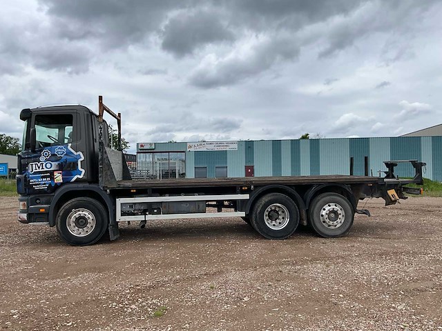 2003 scania 6x2 open laadbak / machineplatform - afbeelding 4 van  7