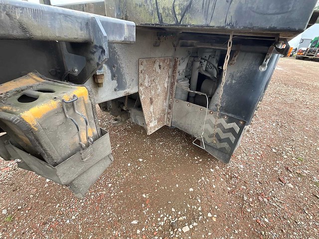 2003 scania 6x2 open laadbak / machineplatform - afbeelding 3 van  4