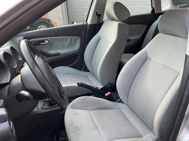 2003 seat cordoba personenauto - afbeelding 5 van  25