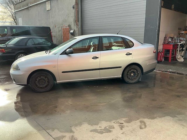 2003 seat cordoba personenauto - afbeelding 12 van  25