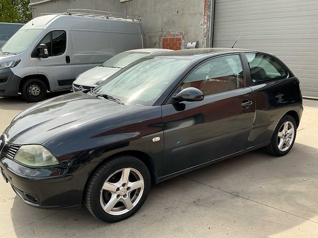 2003 seat ibiza personenauto - afbeelding 12 van  24