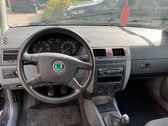 2003 skoda fabia personenauto - afbeelding 13 van  26