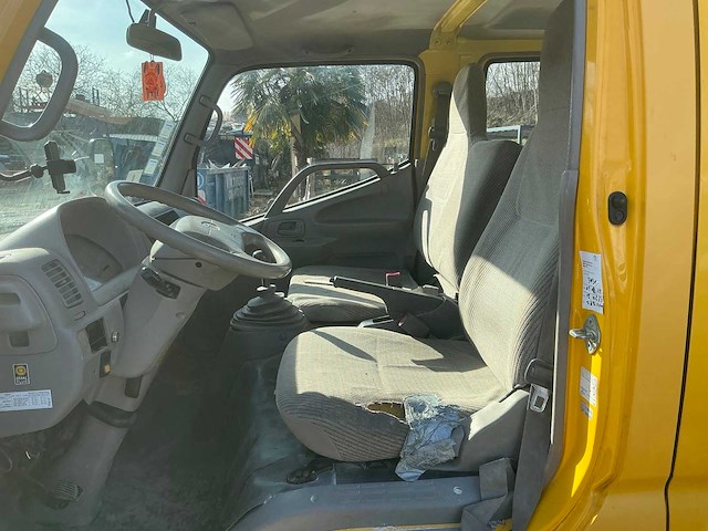 2003 toyota dyna 100 2.5 d4 lichte vracht - afbeelding 13 van  13