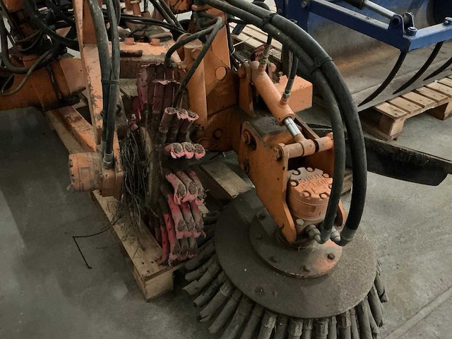 2003 vandaele okb onkruidborstel - afbeelding 5 van  11