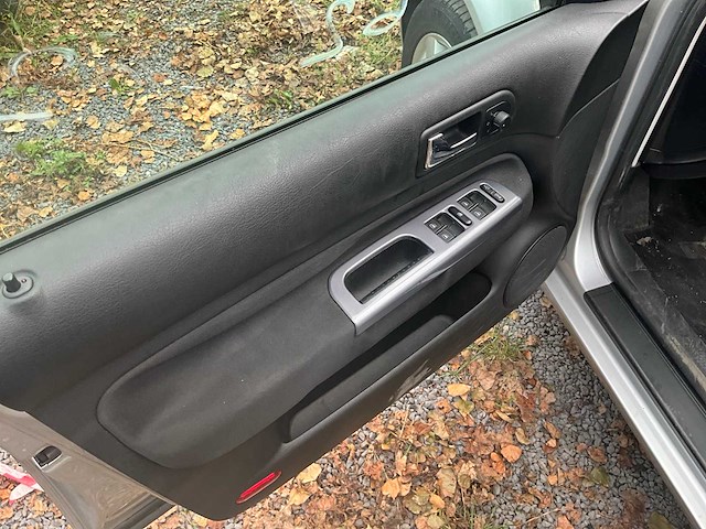 2003 volkswagen golf - afbeelding 2 van  32