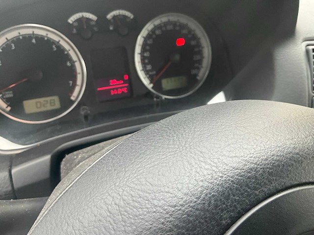 2003 volkswagen golf - afbeelding 4 van  32