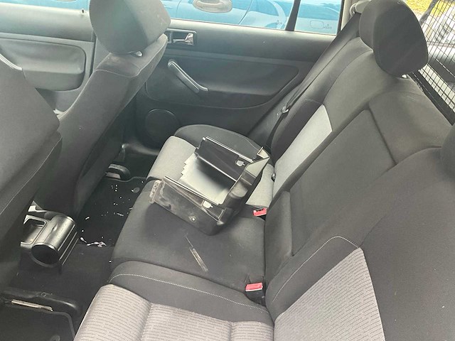 2003 volkswagen golf - afbeelding 10 van  32