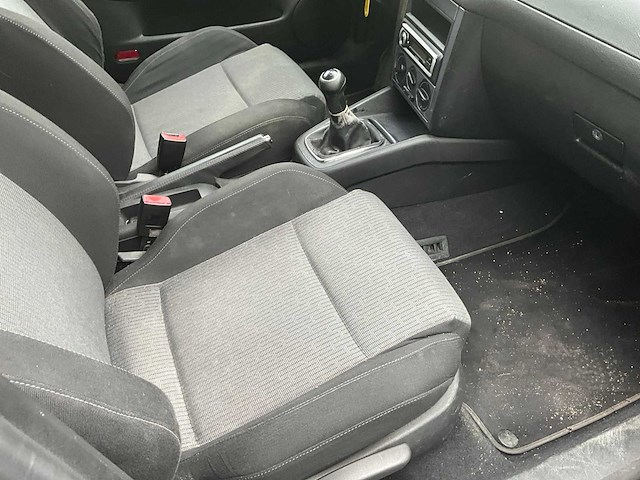 2003 volkswagen golf - afbeelding 18 van  32