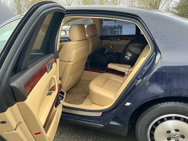 2003 volkswagen phaeton 3l v6 lpg berline personenauto - afbeelding 19 van  62