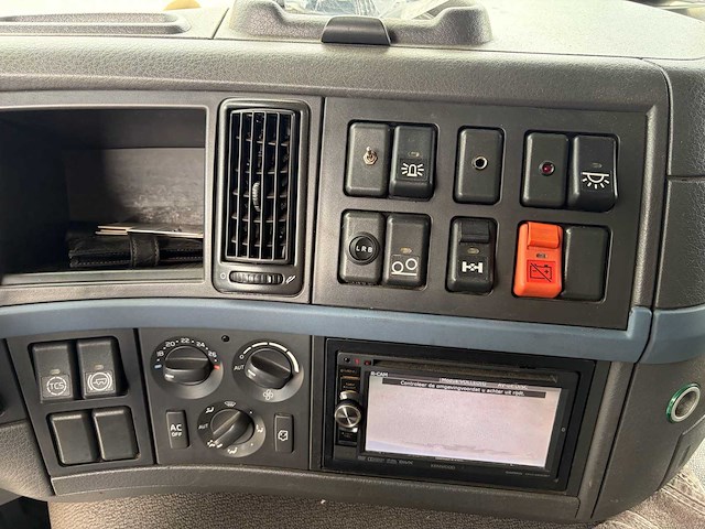 2003 volvo a-2 20ts - afbeelding 13 van  37