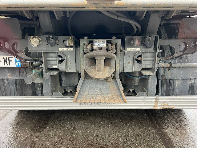 2003 volvo fhd840a851l vrachtwagen - afbeelding 9 van  36