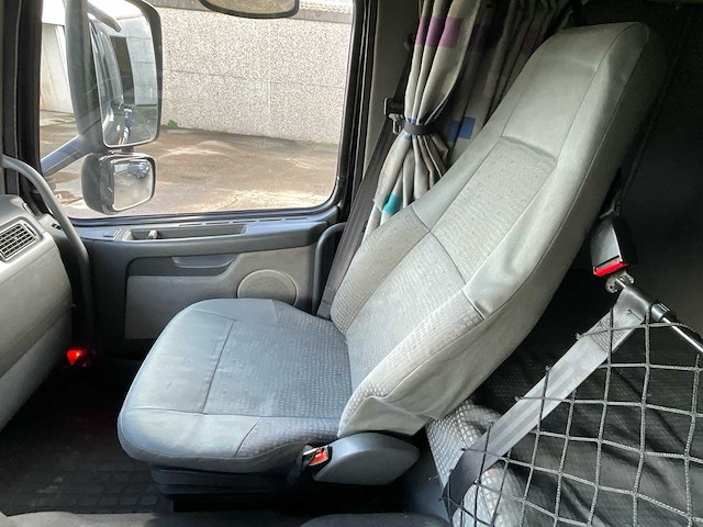 2003 volvo fm/fh 4x2 6.7 vrachtwagen - afbeelding 18 van  104