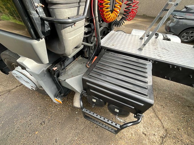 2003 volvo fm/fh 4x2 6.7 vrachtwagen - afbeelding 59 van  104