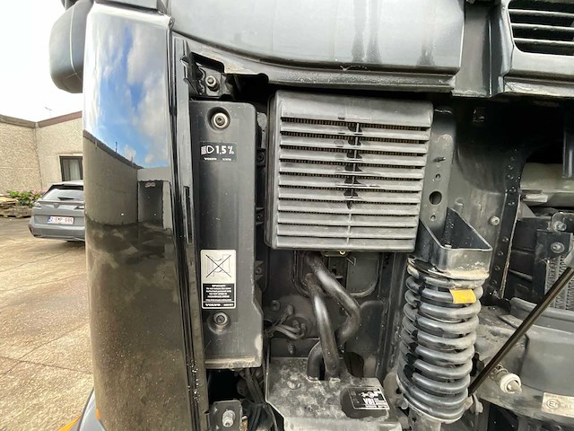 2003 volvo fm/fh 4x2 6.7 vrachtwagen - afbeelding 66 van  104