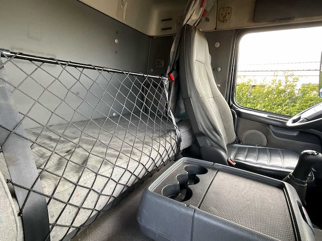 2003 volvo fm/fh 4x2 6.7 vrachtwagen - afbeelding 38 van  56