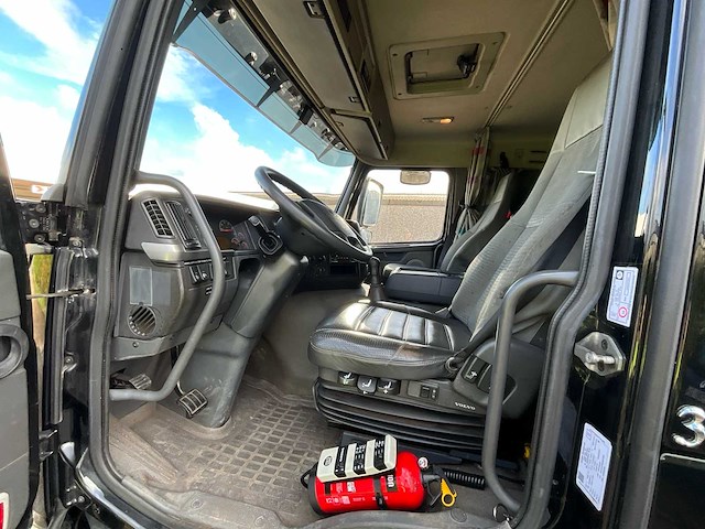 2003 volvo fm/fh 4x2 6.7 vrachtwagen - afbeelding 37 van  56