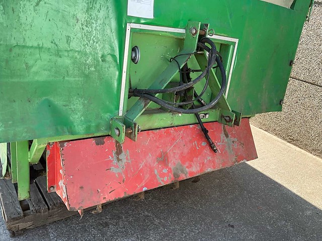 2004 basrijs 4 rijplanter bpd pb-bed plant- en pootmachine - afbeelding 4 van  16